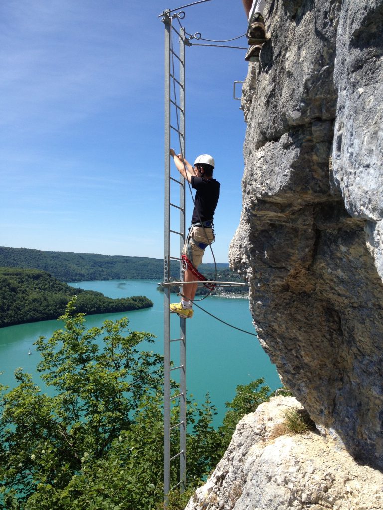 ⇒ Via Ferrata du Regardoir, à MoiransenMontagne (Jura) • Rév